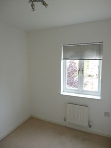 Bedroom- click for photo gallery
